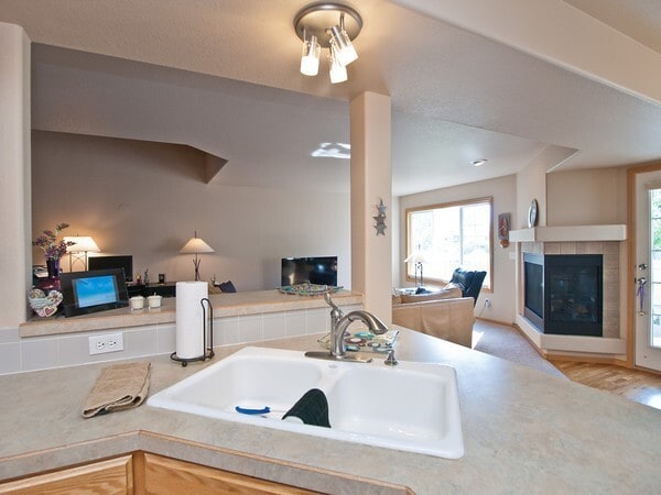 Photo - 5151 Boardwalk Dr