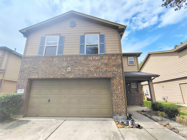 Building Photo - 1206 Larks Trace Ln