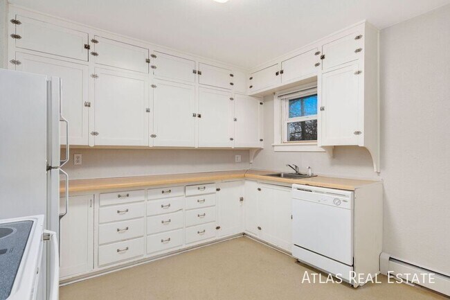 Photo - 1119 E 20th St Unidad A