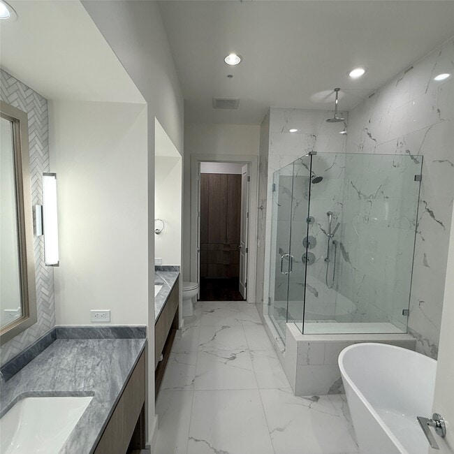 Photo - 2525 Turtle Creek Blvd Unit 2106