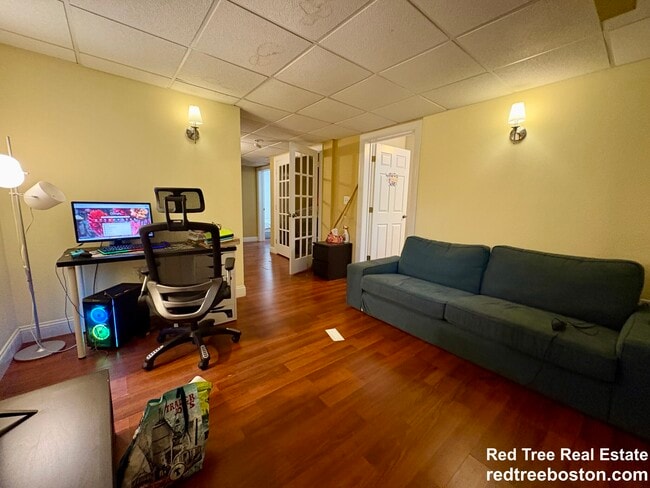 Photo - 11 Babcock St Unit STPAU1- 5-bed 3-bath