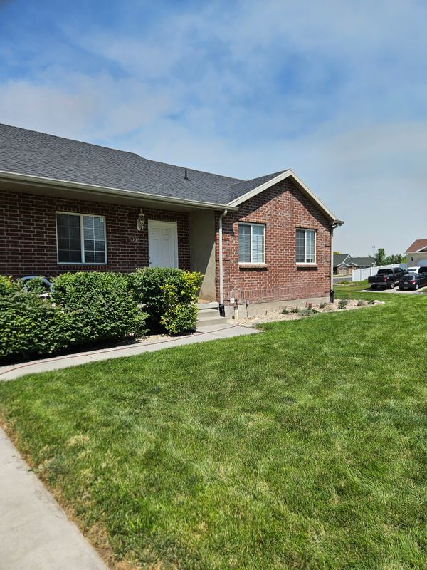 Building Photo - 1356 S 30 E