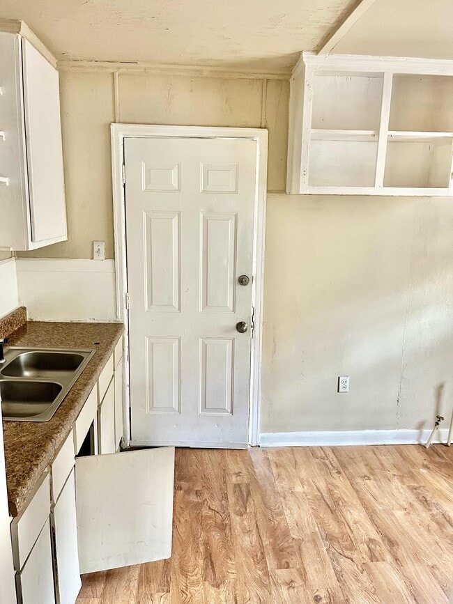 Photo - 3322 Greenwell St