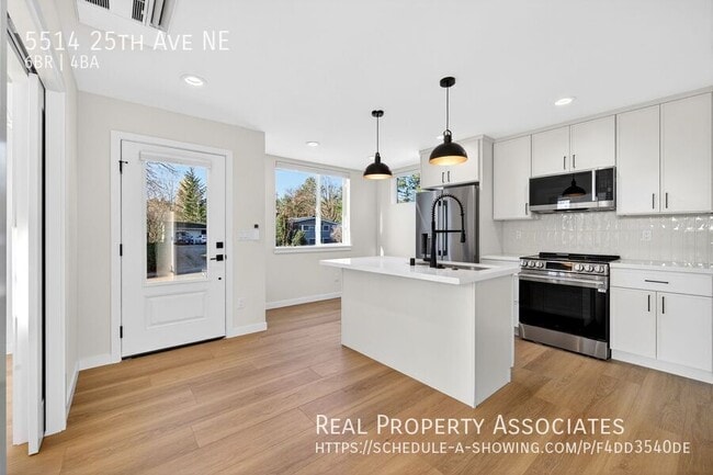 Photo - 5514 25th Ave NE