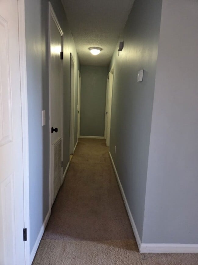 Photo - 182 Sequoia Cir