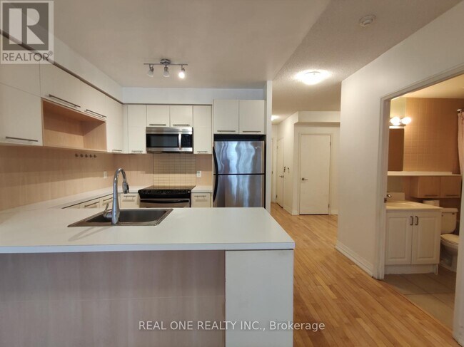 Photo - 25 Carlton St. Unit 2606