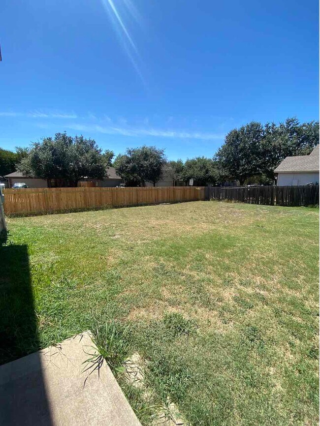 Photo - 1214 Champion Dr