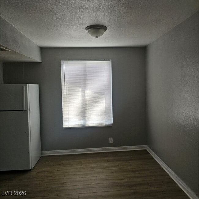 Photo - 4720 Cessna Ave