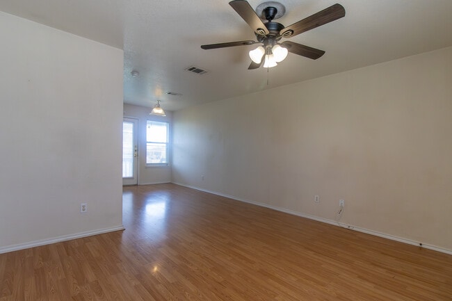 5710 Greengate Dr Unit C