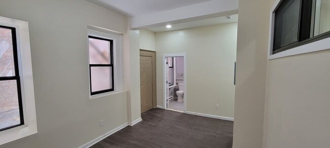 Photo - 170 Washington Ave