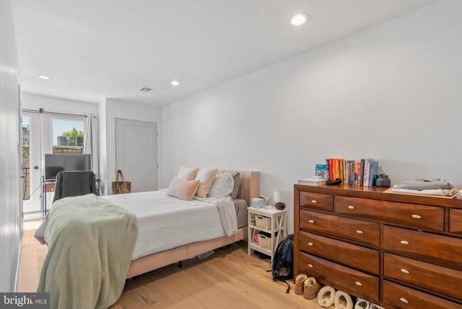 Photo - 2117 Clymer St