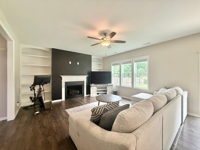 Photo - Gorgeous 4BD, 3.5BA Clayton Home with a Fenced Yard in the Desirable Riverwood Community
