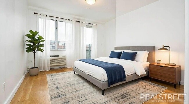 Photo - Stanhope Street Unit 5C