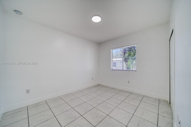Photo - 14710 NE 7th Ct Unit 14710