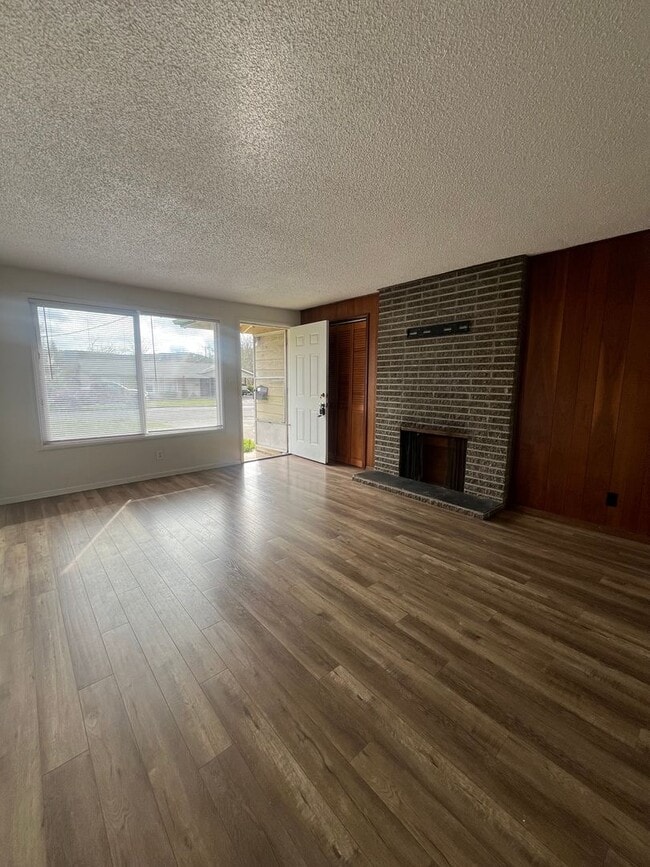 Photo - 2-Bedroom 1-Bathroom Duplex in Eugene