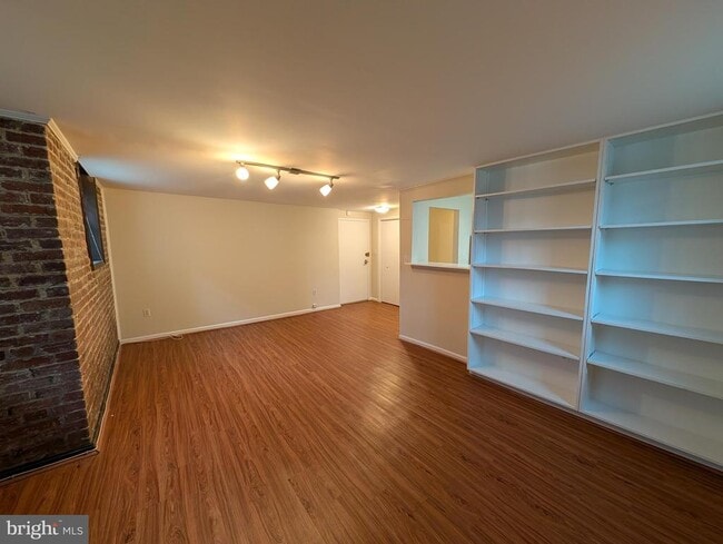 Photo - 1332 15th St NW Unit B2