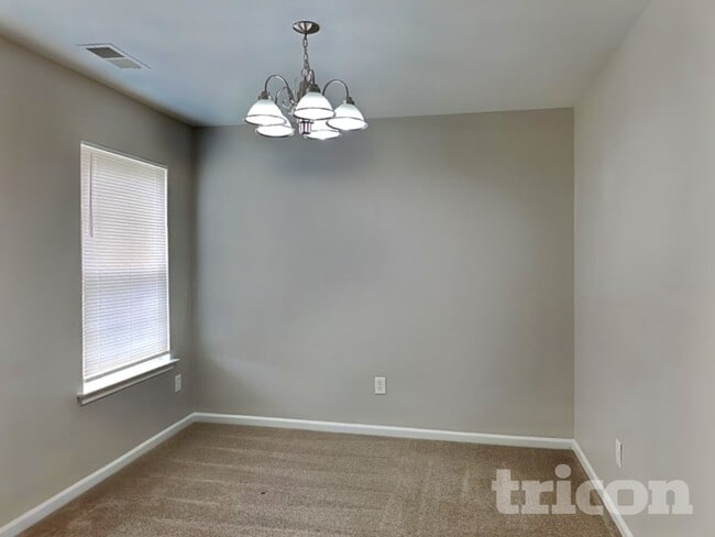 Photo - 106 Newport Dr