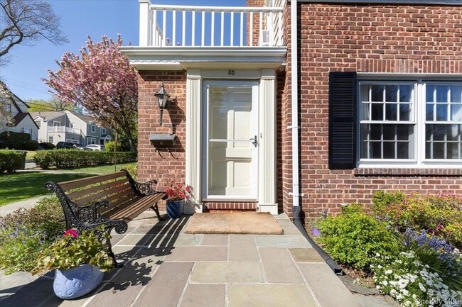 Photo - 35 Gordon Pl