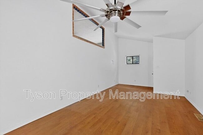 Photo - 9230 Osuna Pl NE