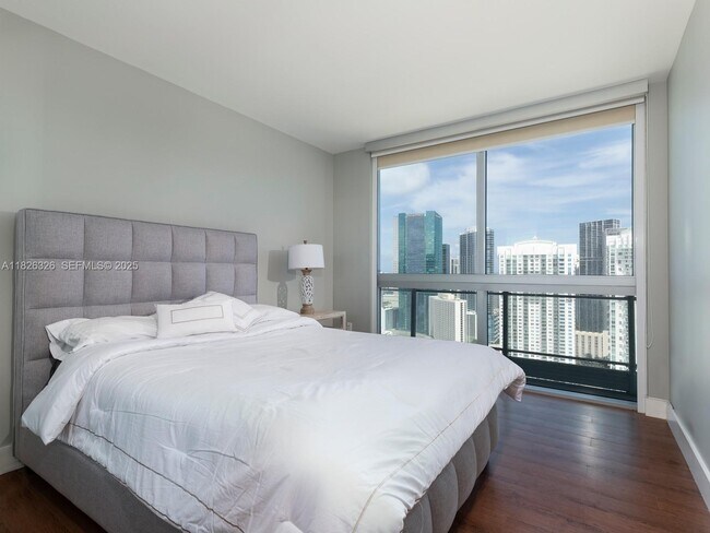 Photo - 92 SW 3rd St Unit 3901