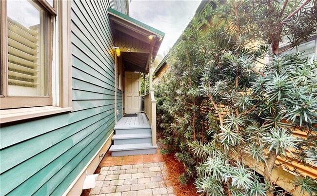 Photo - 804 Howe St Unit B