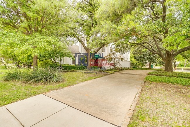 Photo - Charming Monticello Townhome – 4 Beds, Updated Kitchen & On-Site Parking Unit A