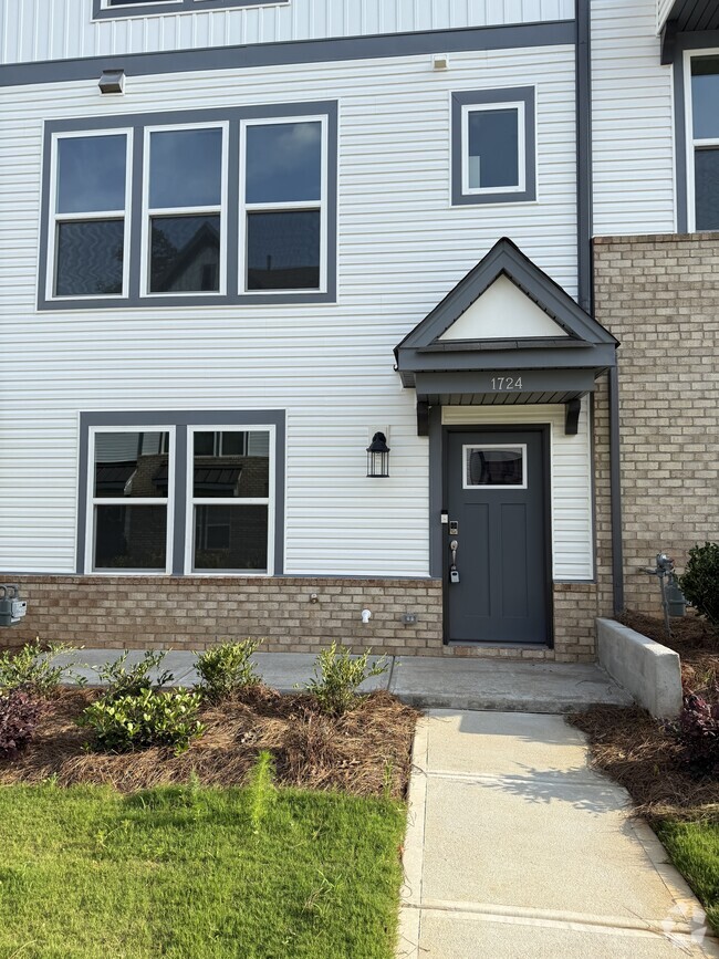 Building Photo - 1724 Blanche St Rental