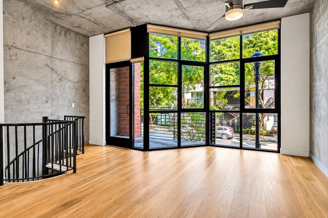 1050 Island Ave Unit 106
