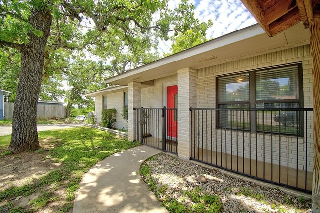 Photo - 117 Dover Dr