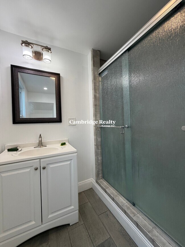 Photo - 18 Linden St Unit 2