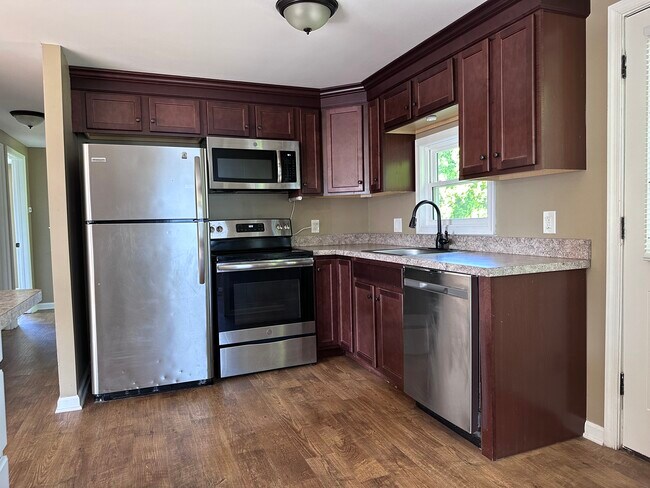 Photo - 110 Scott St