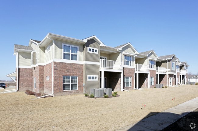 Building Photo - The Overlook Rental