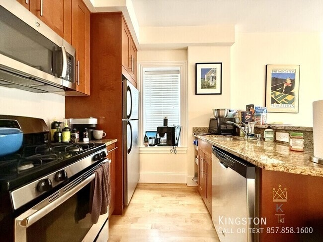 Photo - 674 Washington St Unidad 1R