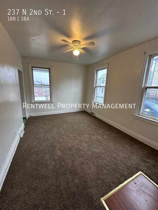 Photo - 237 N 2nd St Unit 1
