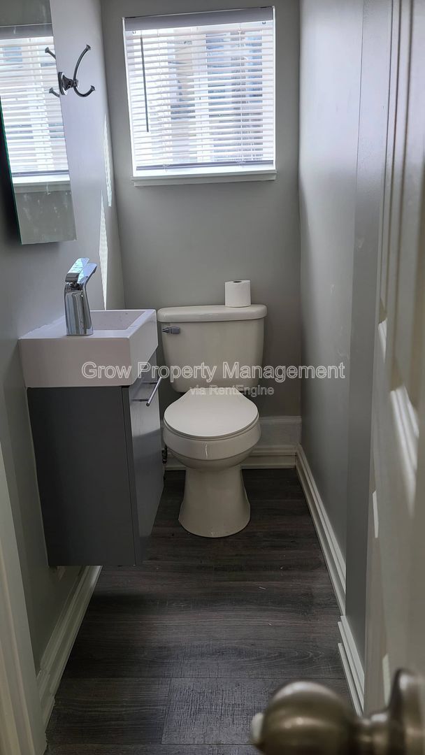 Photo - 3141 Agate St