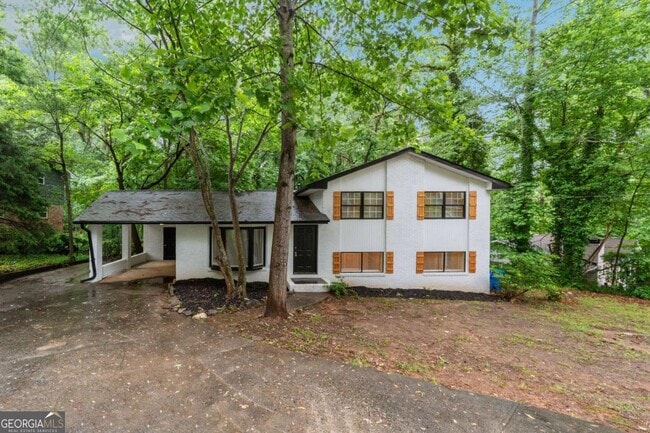 Building Photo - 5786 Deerfield Trail