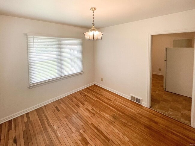 Photo - 230 S Hillsdale Dr