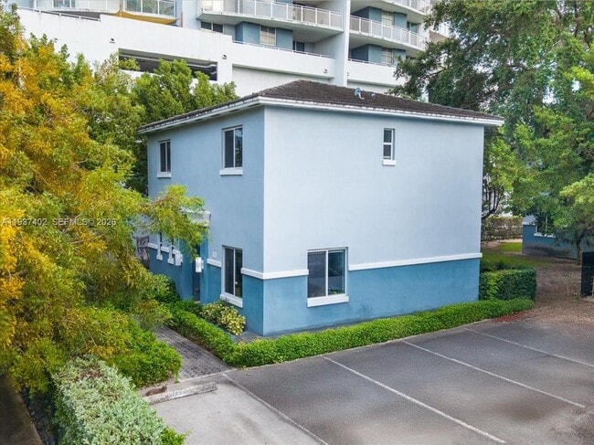 Photo - 2730 SW 26th St