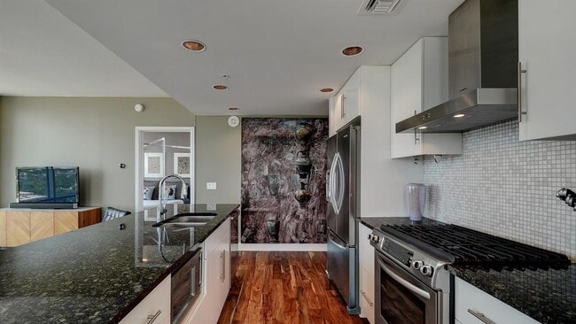 Photo - 300 Bowie St Unit 1707