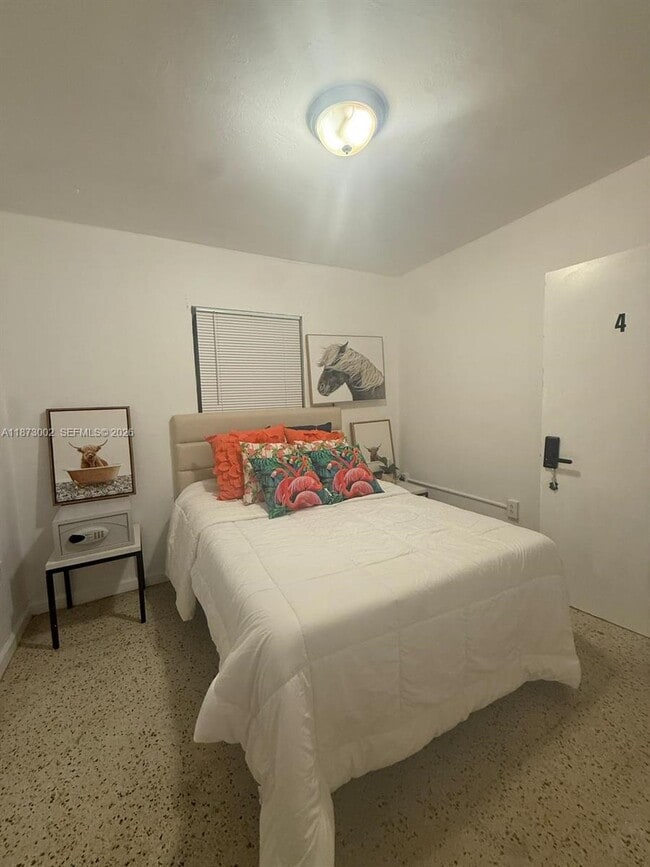 Photo - 282 NW 98th St