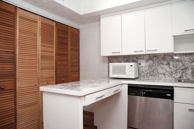 Photo - 19216 NE 25th Ave