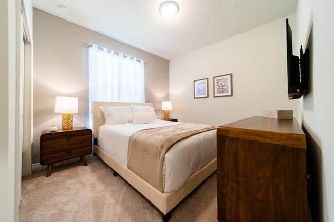 Photo - 2422 Dubai St Unidad ID1280920P