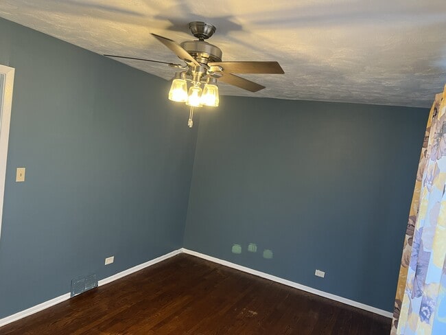 Photo - 82 W Michael Ln Unit Apt C