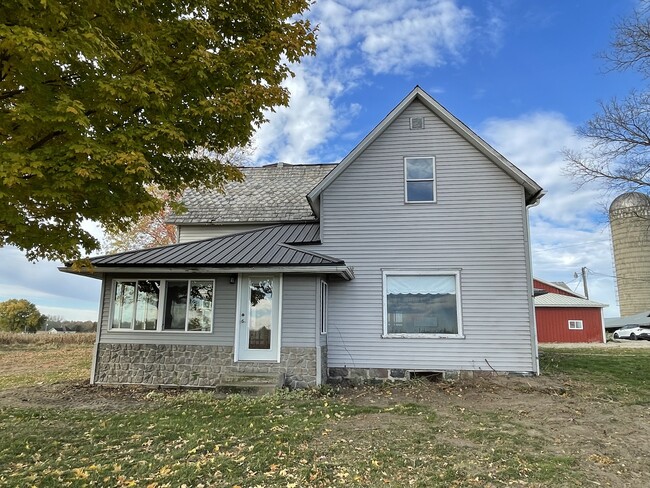 Photo - 7094 N 550 E