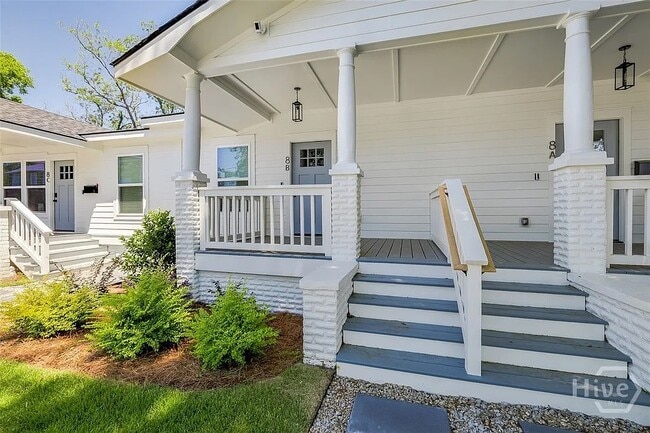 Building Photo - Balza Properties Unit B
