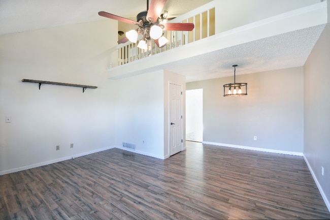 Photo - 4380 Dooley Way