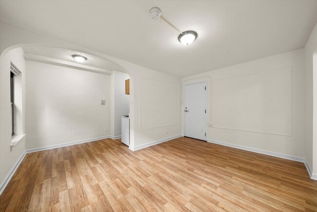 5417 Kenmore LLC