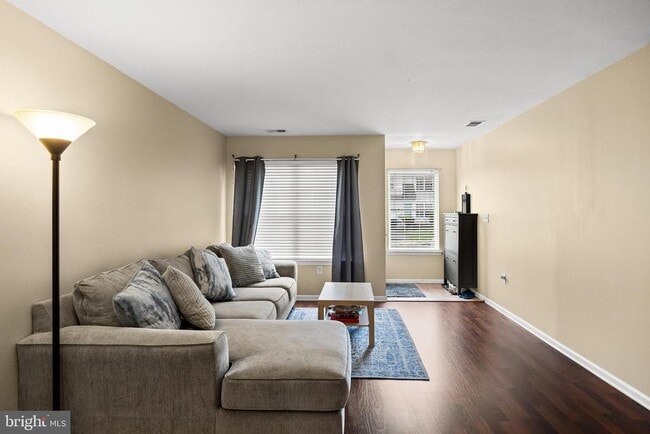 Photo - 108 Tattersall Dr