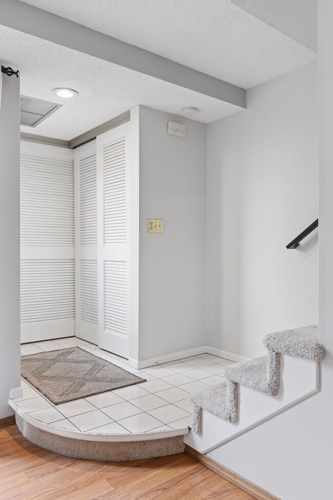 Photo - 3620 Independence Ave S