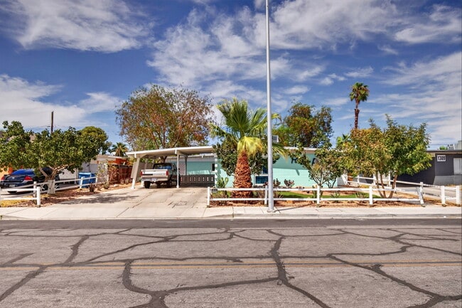 Photo - 1305 Phillips Ave